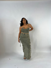 Load image into Gallery viewer, ribbed cargo set, olive green two-piece outfit, crop top and skirt set, matching set for women, curvy fashion, streetwear for Black women, trendy women’s clothing, confident fashion
